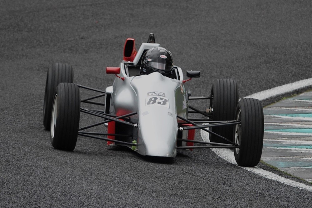 83 cilian charade 24